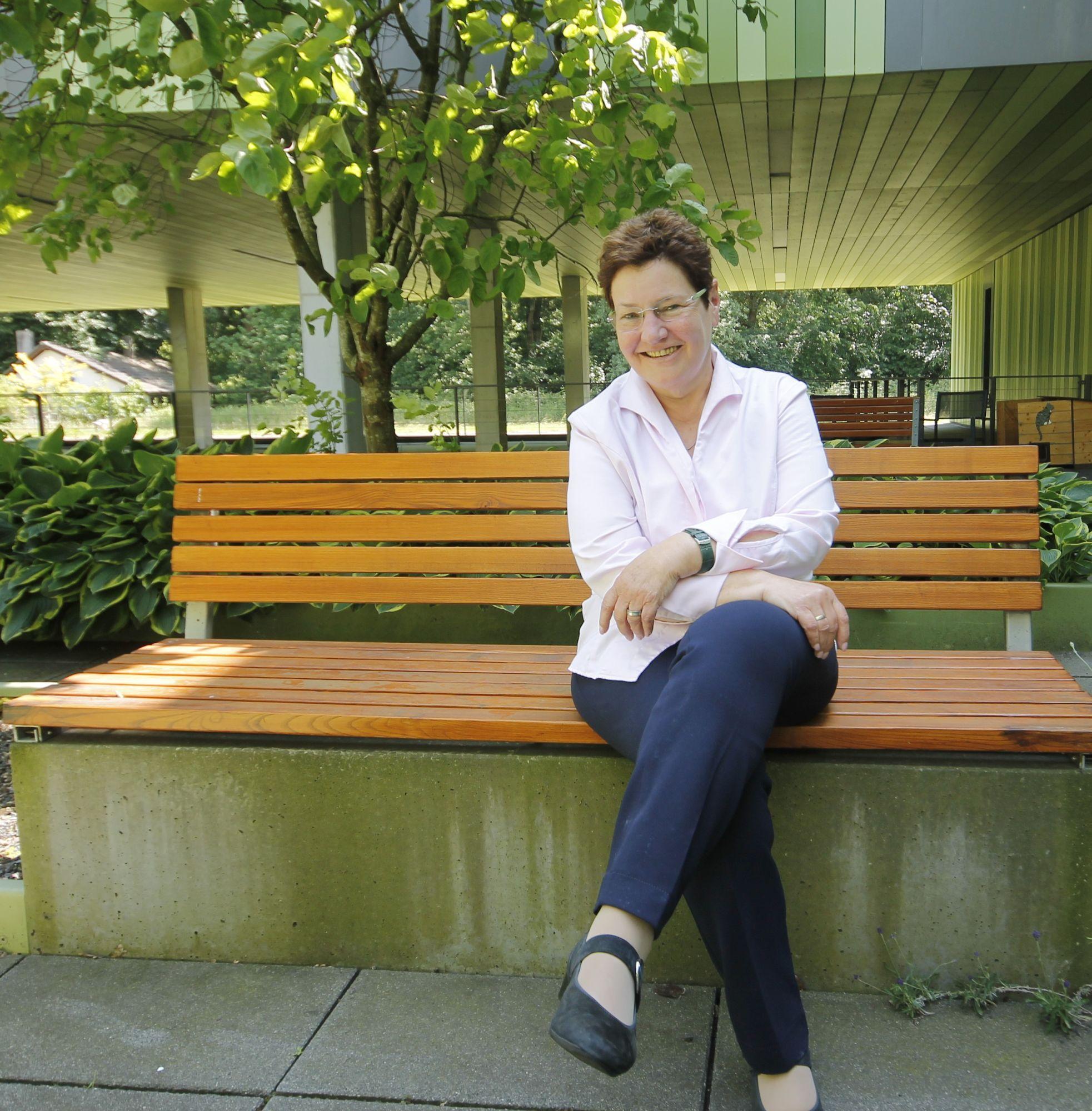 Vielseitig engagiert Während ihres Studiums gründet Martina Maaßen 1987 den Verein „MoWo“ mit, dessen Vorsitzende sie seit 2017 ist. Seit 2013 ist sie Vorsitzende des Vereins „Brückenbau“, seit 2015 ist sie Mitgesellschafterin des Sozialkaufhauses Viersen.  Von 1999 bis 2025 war sie für Bündnis 90/Grüne Mitglied im Rat der Stadt Viersen, unter anderem als Mitglied des Integrationsrates und des Sozialausschusses der Stadt Viersen, 2004 bis 2020 war sie Fraktionsvorsitzende. Als Landtagsabgeordnete für die Grünen 2010 bis 2017 war sie unter anderem arbeitsmarktpolitische Sprecherin.